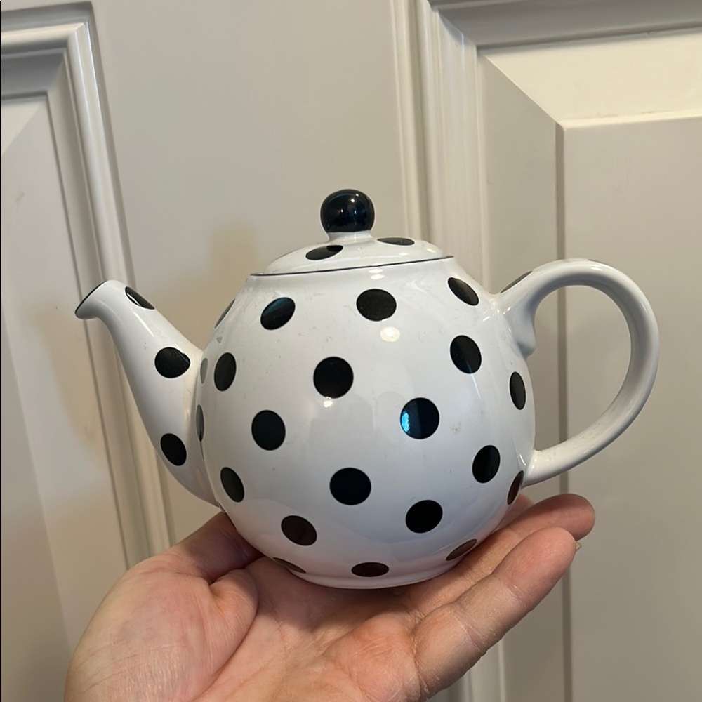 London Pottery Chic Black and White Polka Dot Globe English Teapot
